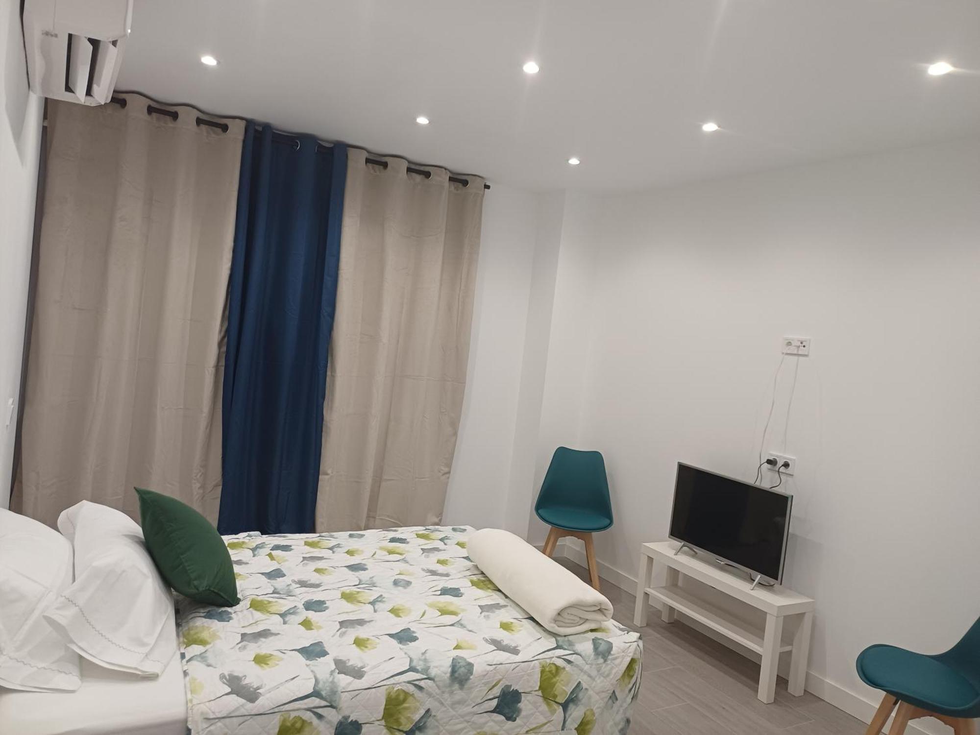 Estudios Nuevos Madrid Centro エクステリア 写真