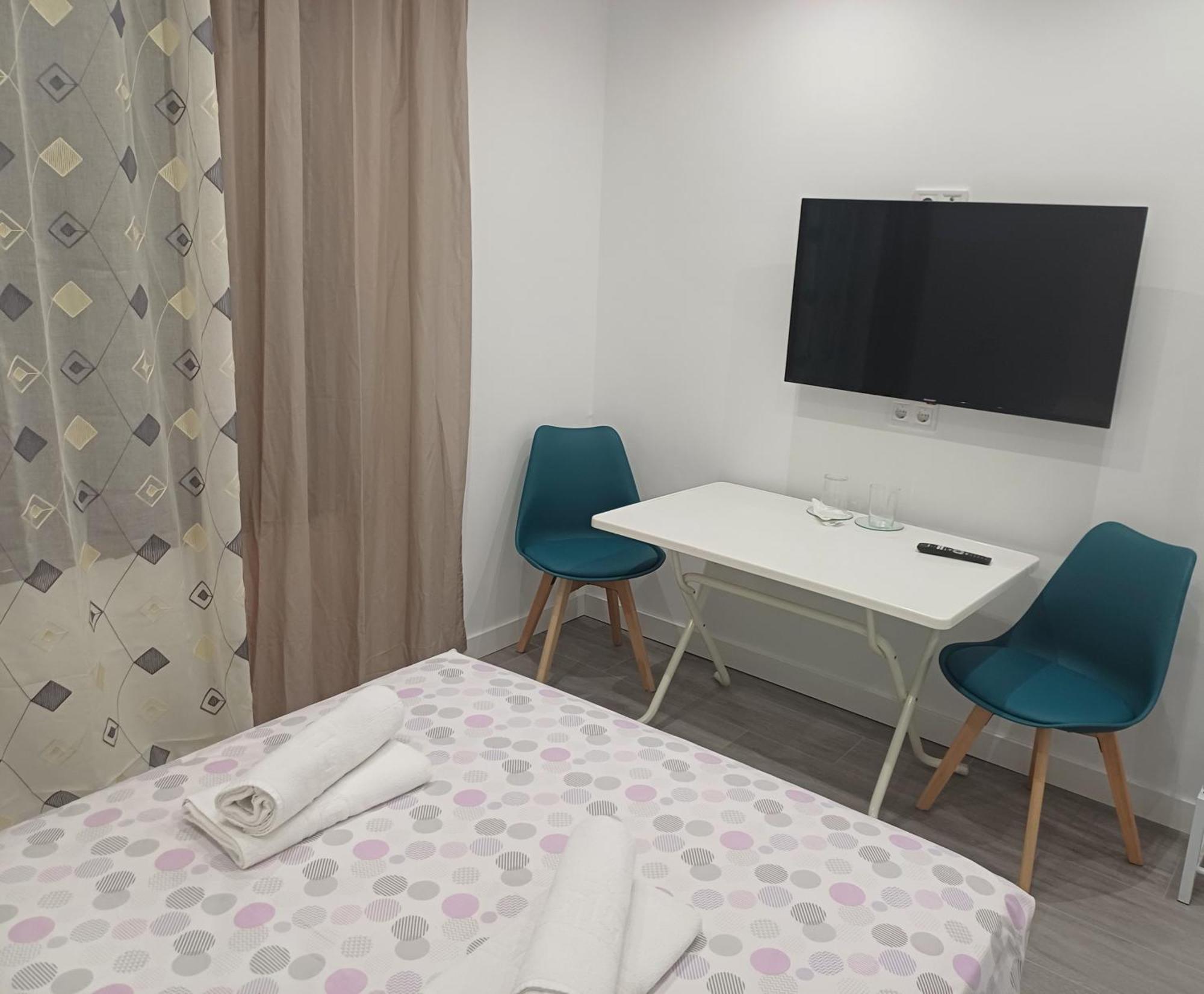 Estudios Nuevos Madrid Centro エクステリア 写真