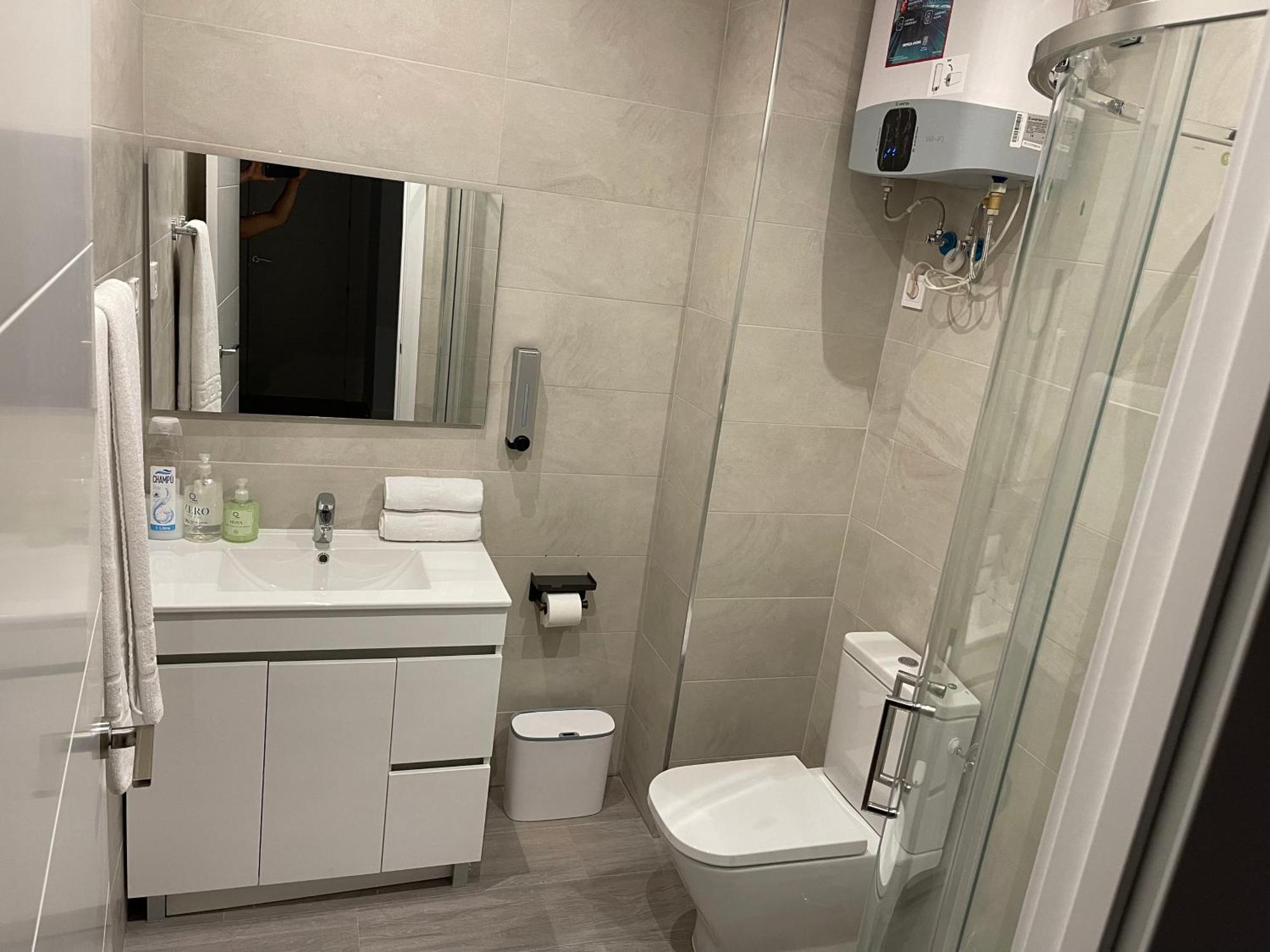 Estudios Nuevos Madrid Centro エクステリア 写真