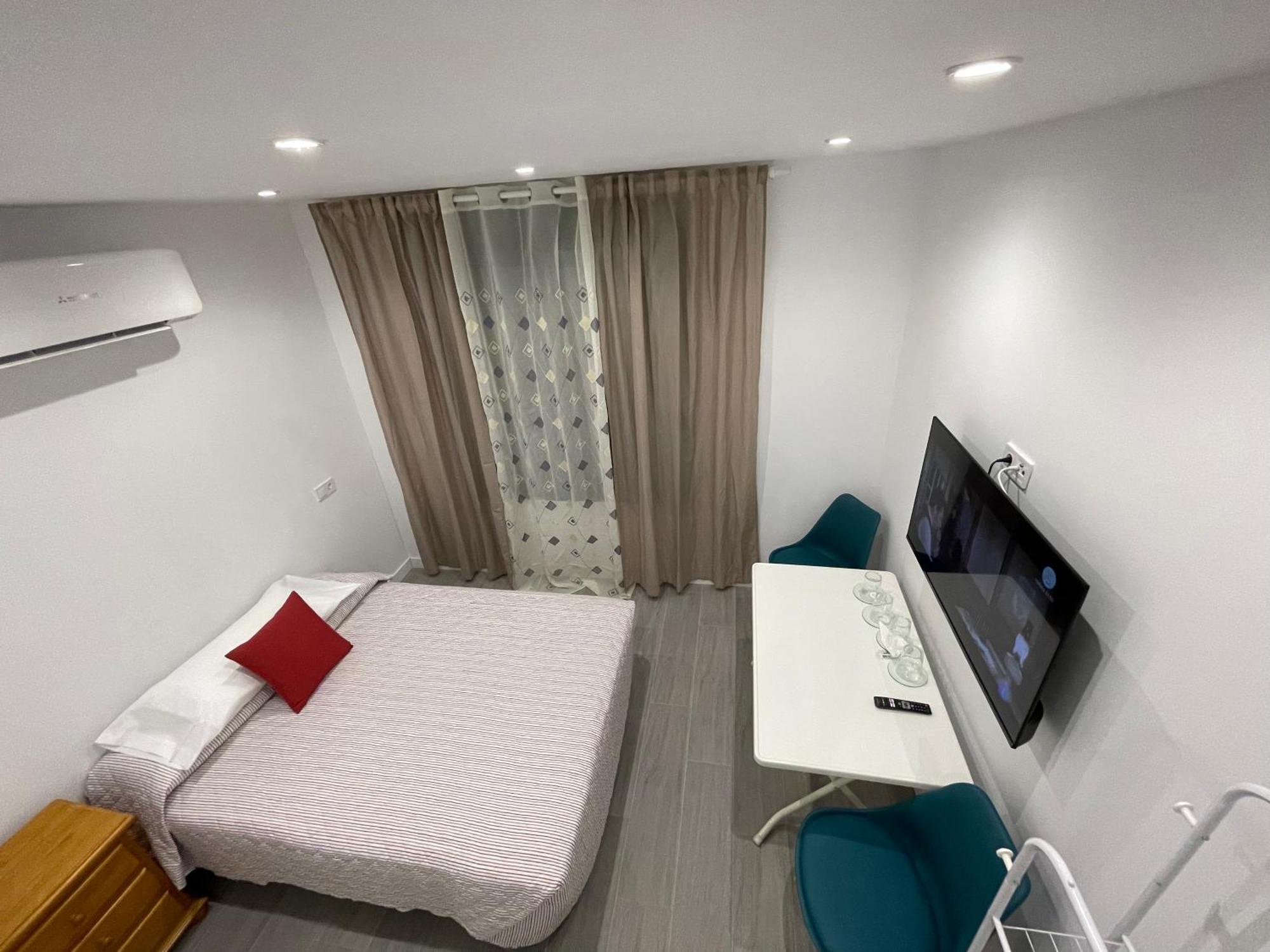 Estudios Nuevos Madrid Centro エクステリア 写真