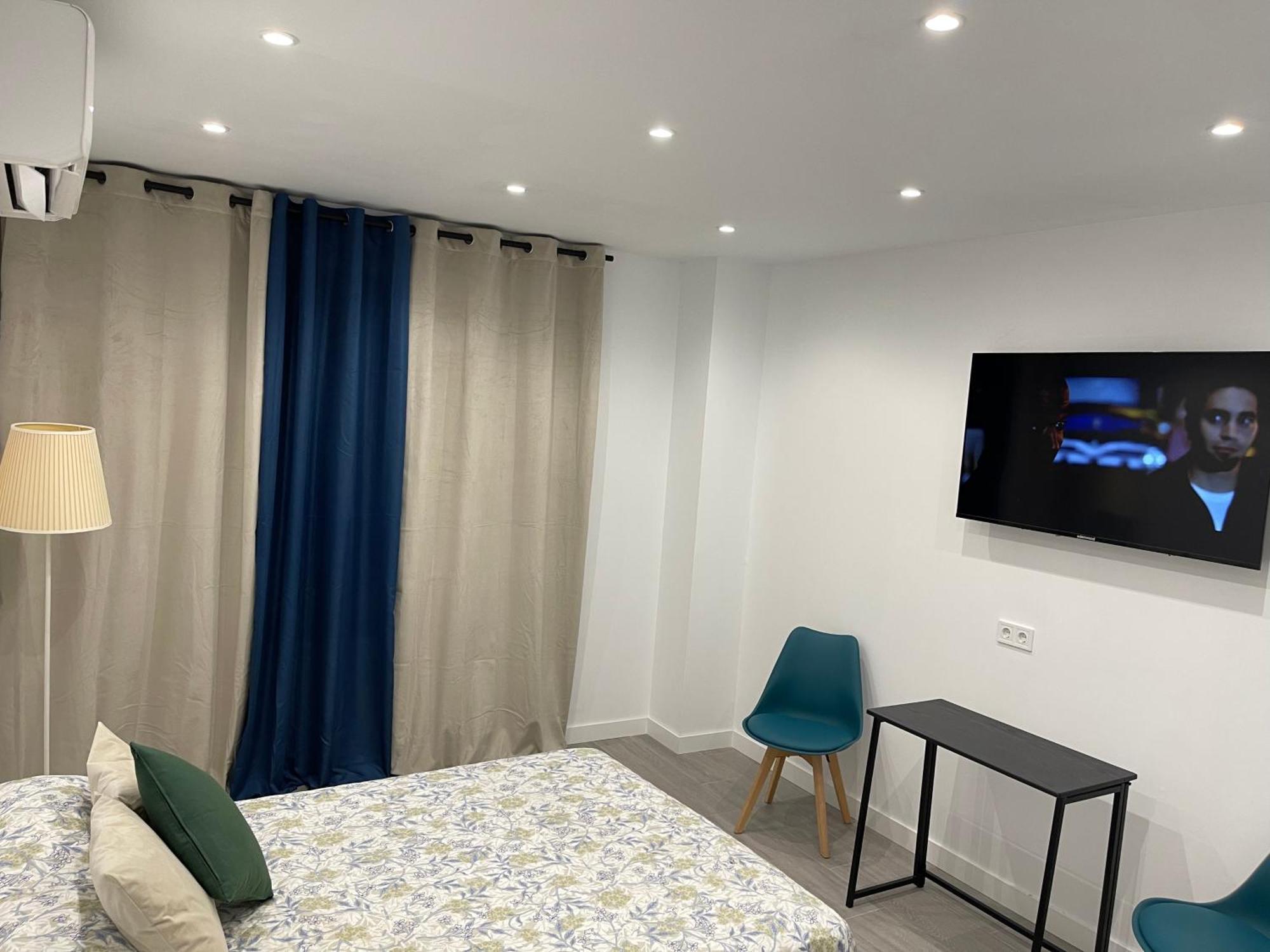 Estudios Nuevos Madrid Centro エクステリア 写真
